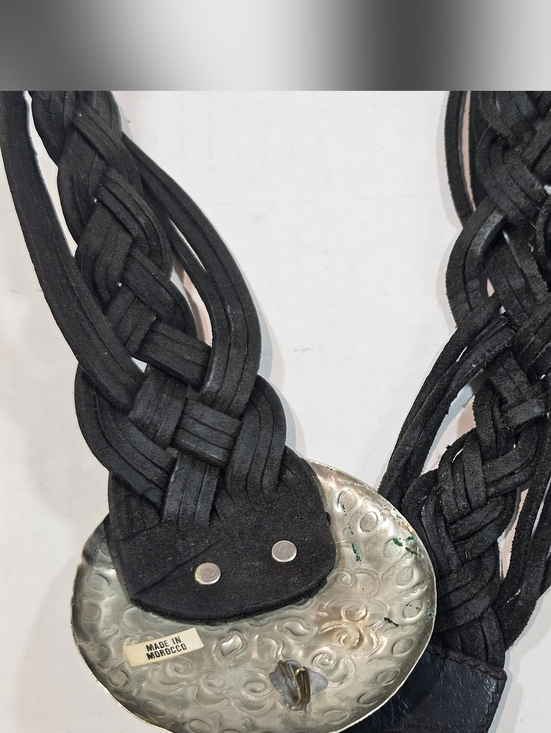 VTG Womens Ornate Silver Medallion Woven Leather Belt 37\